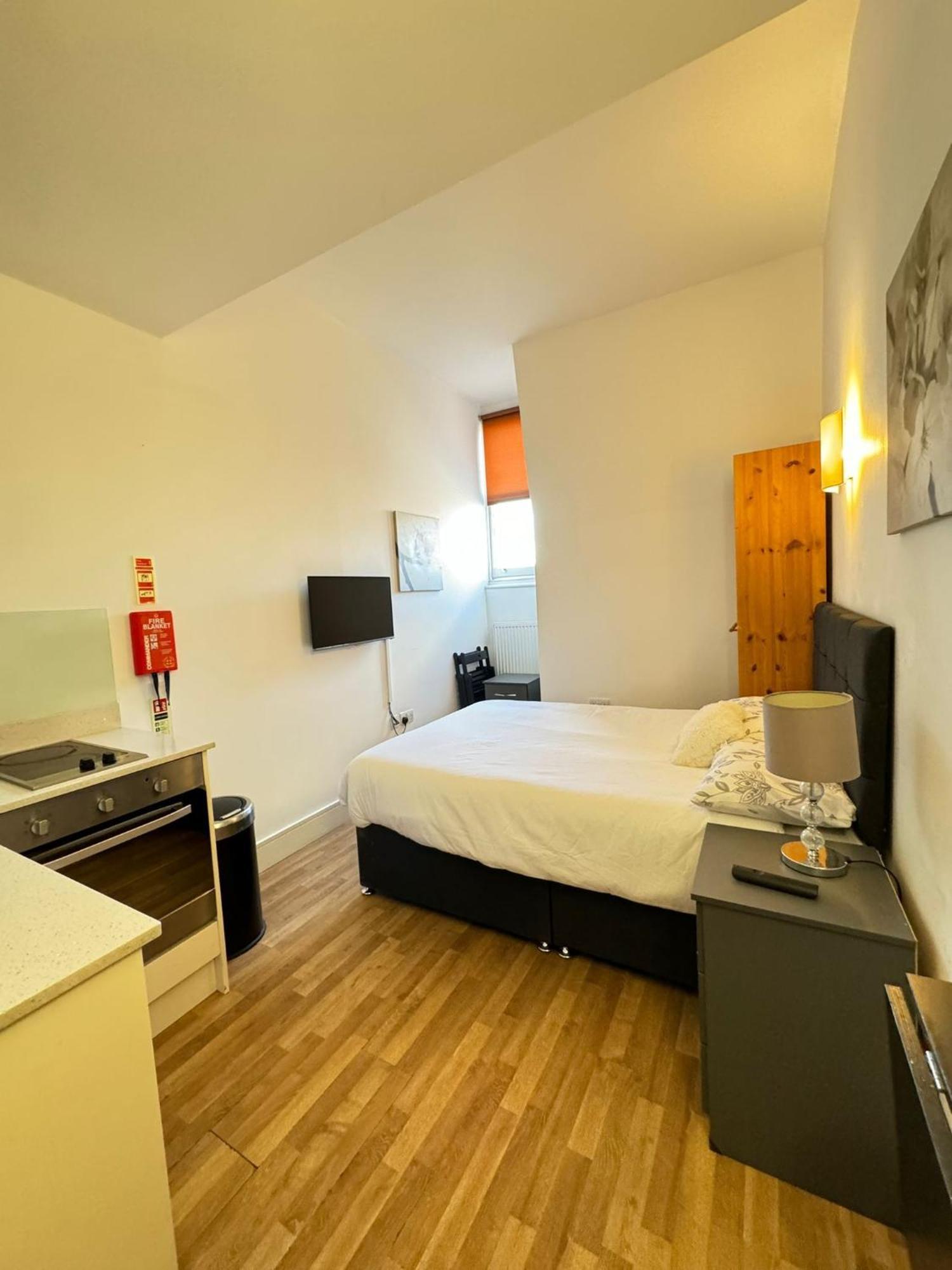 Clarges- Hsk Suites London Exterior photo